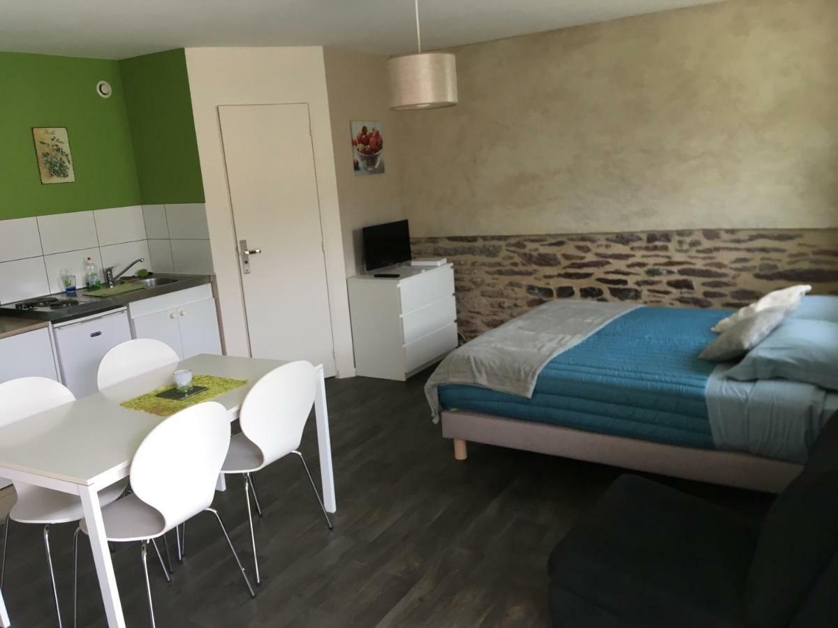 Les Gites D'Emilie Melesse Exterior photo